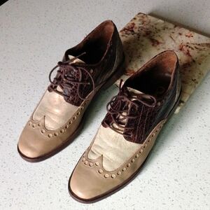 Leather shoes size 7